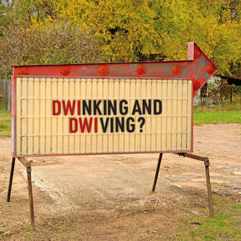 Social Graphic: “DWINKING AND DWIVING?”